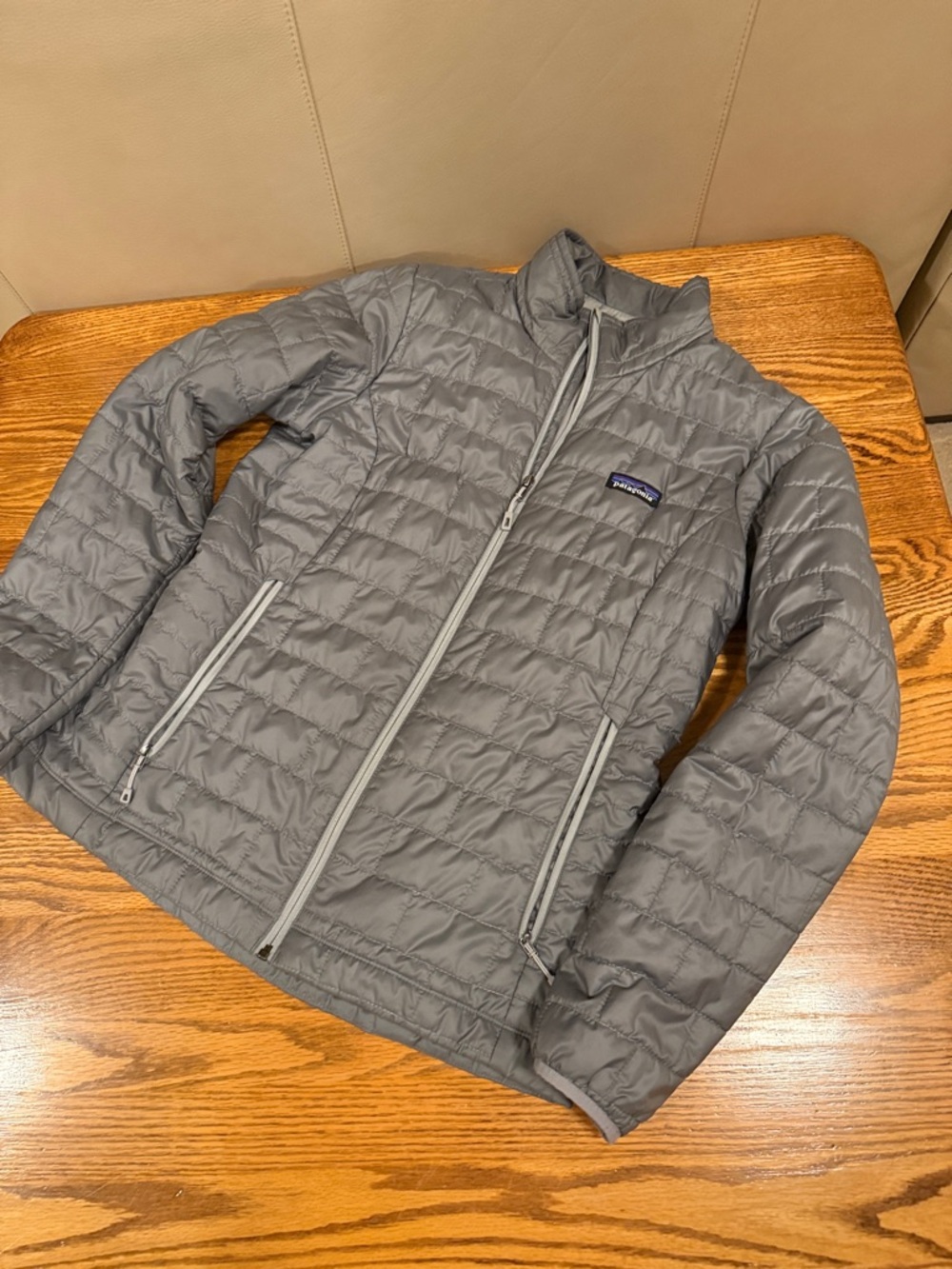 Women’s Patagonia Grey Nanopuff Jacket - L